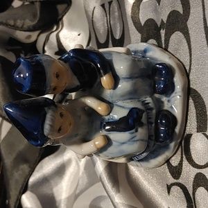 5/$20 Vintage Holland Hand-painted Figurine